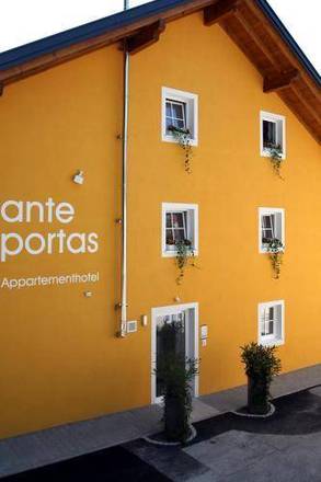 Ante Portas, Salzburg