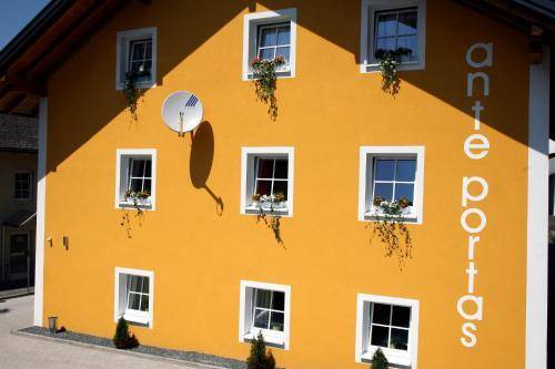 Ante Portas, Salzburg