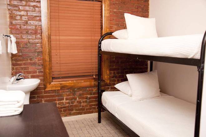 Royal Park Hotel & Hostel, New York